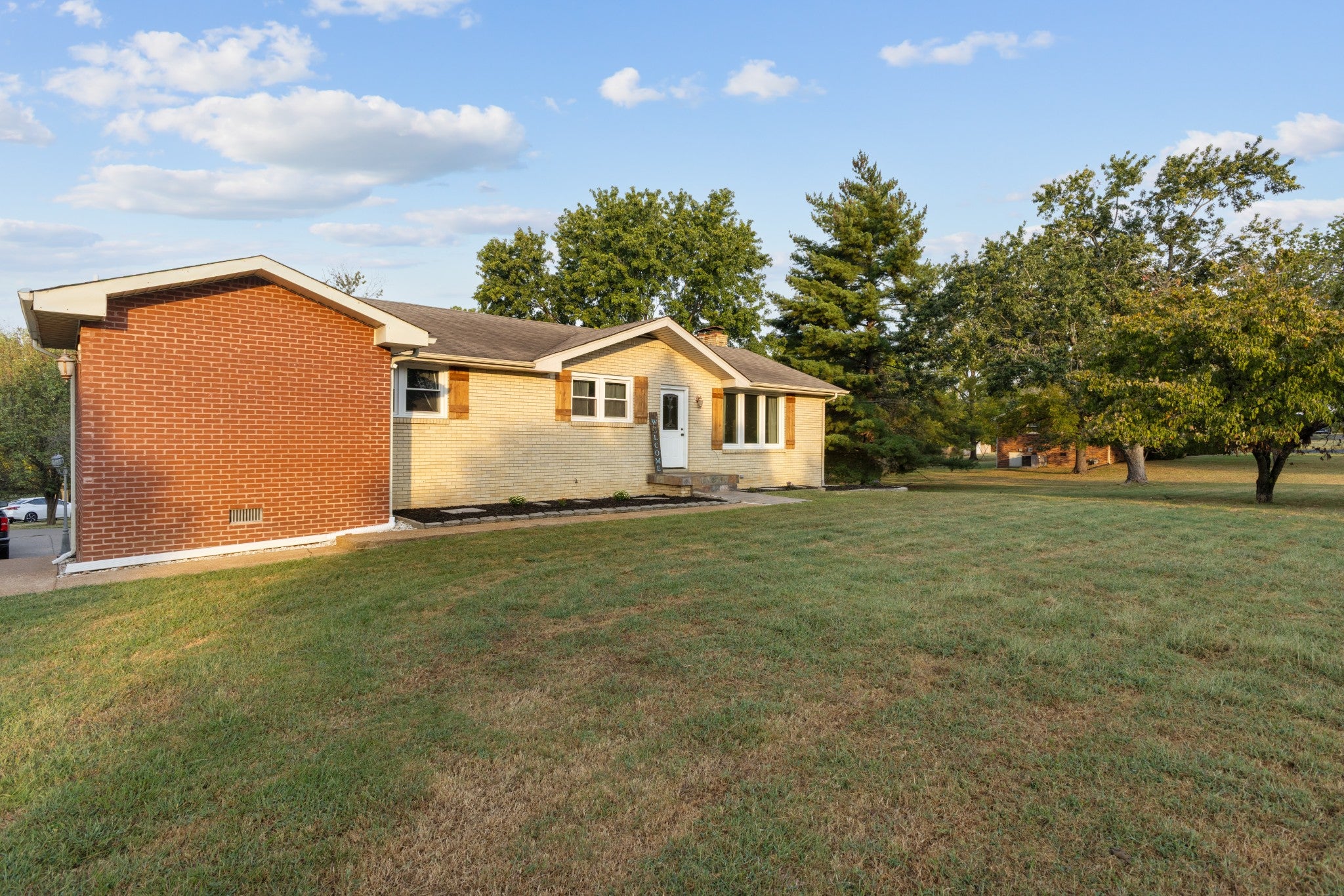 147 Lake Terrace Dr