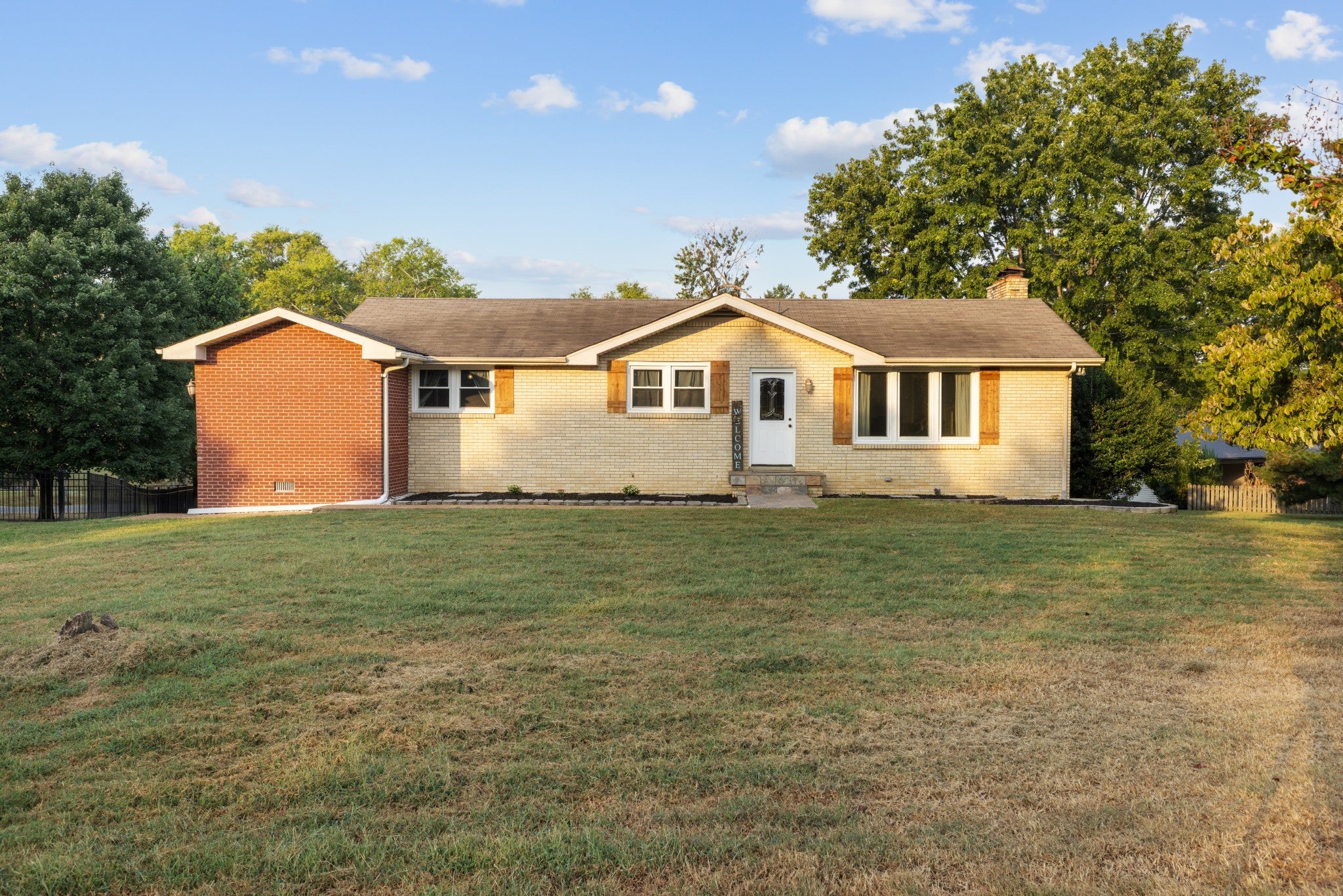 147 Lake Terrace Dr