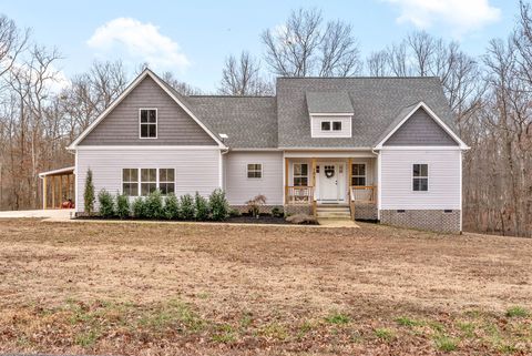 501 McElhiney Rd Dickson TN 37055