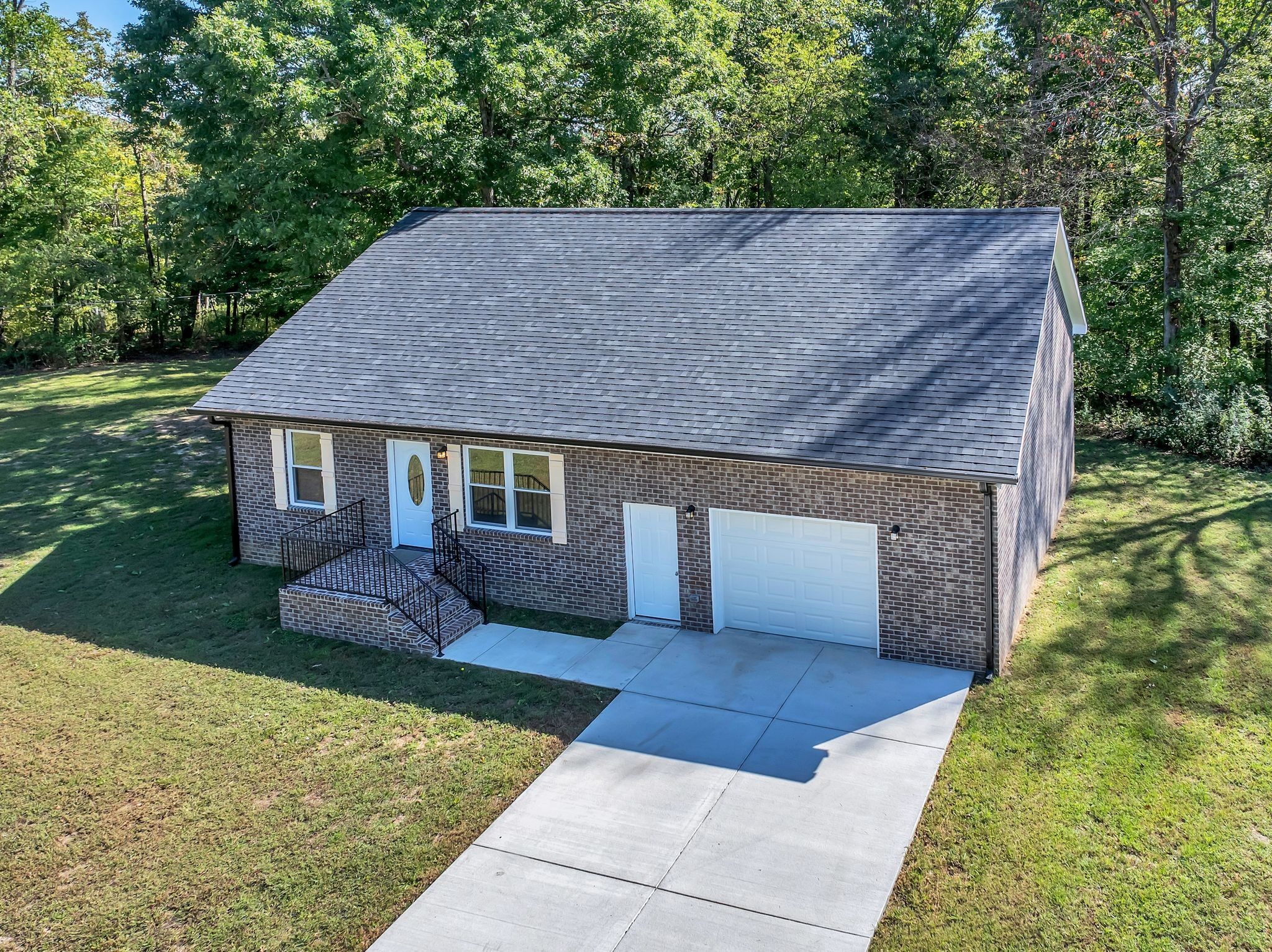 5275 Ridge Rd