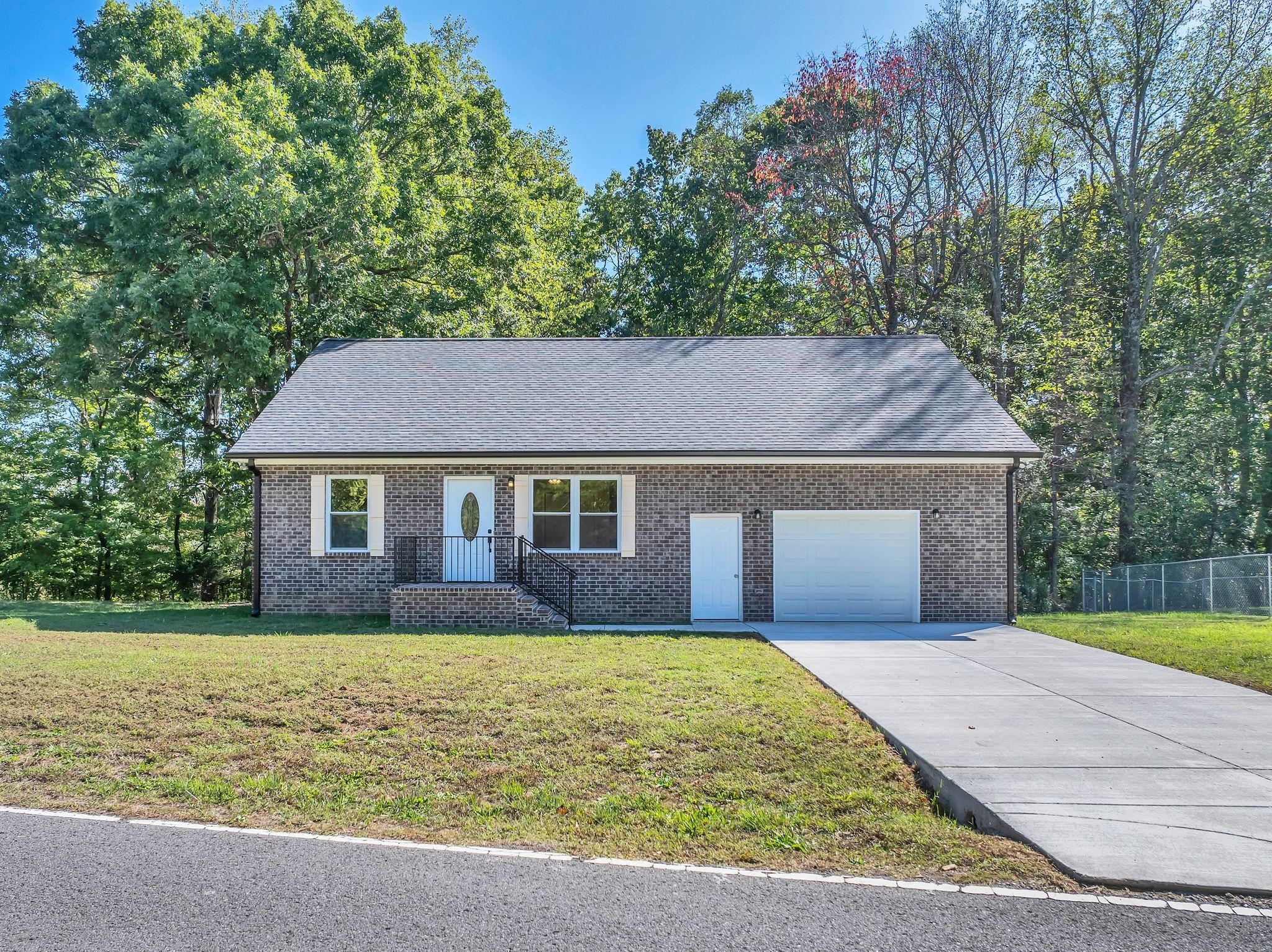 5275 Ridge Rd