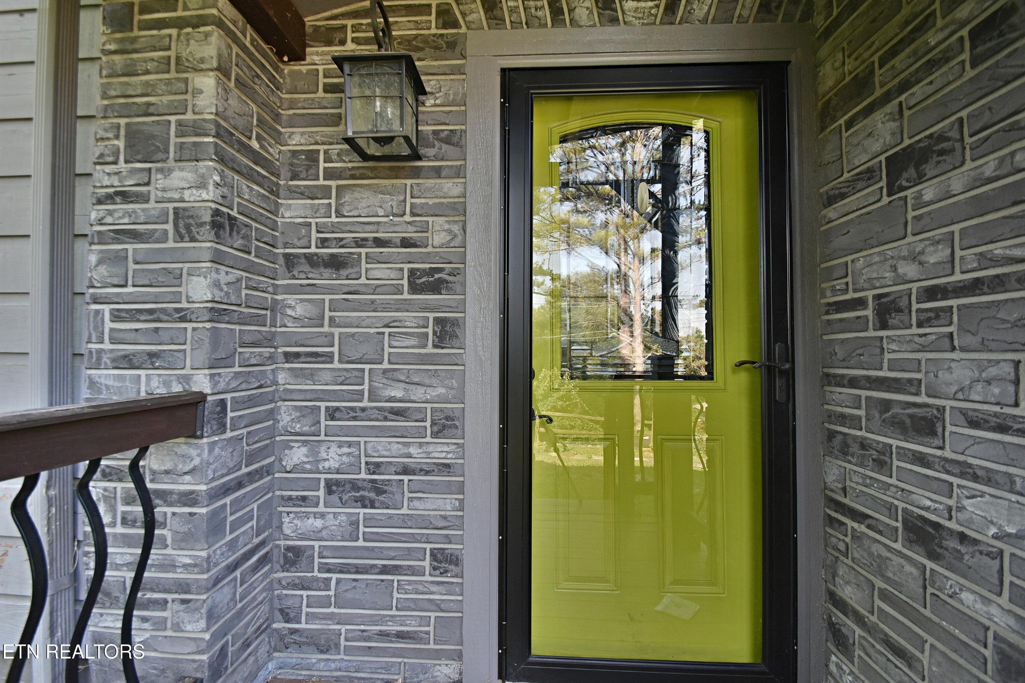 309 Perry Lane