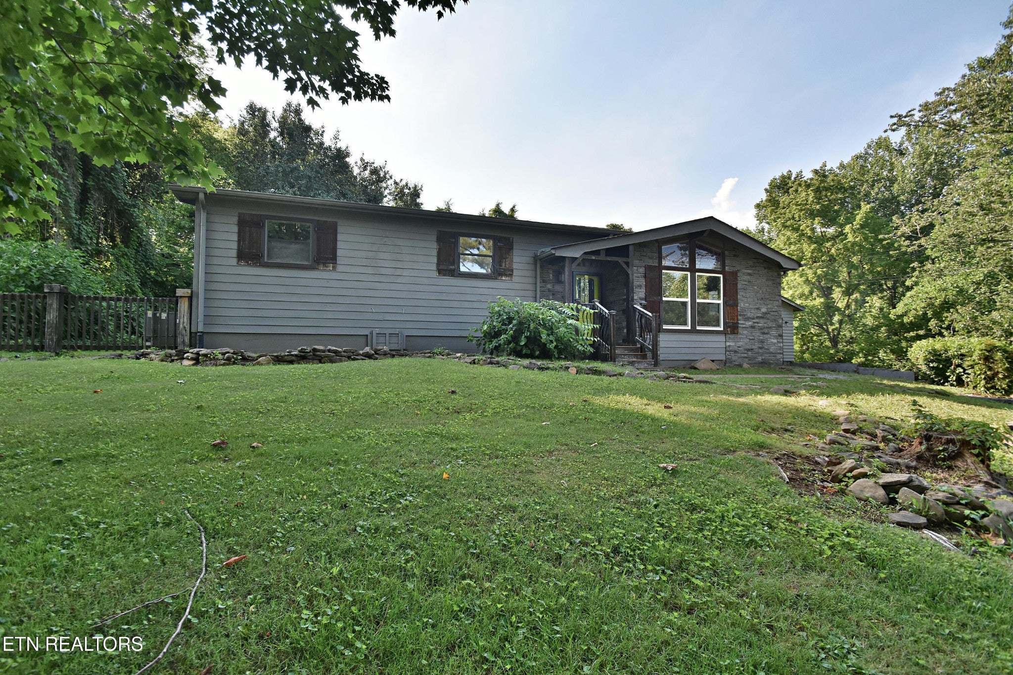 309 Perry Lane