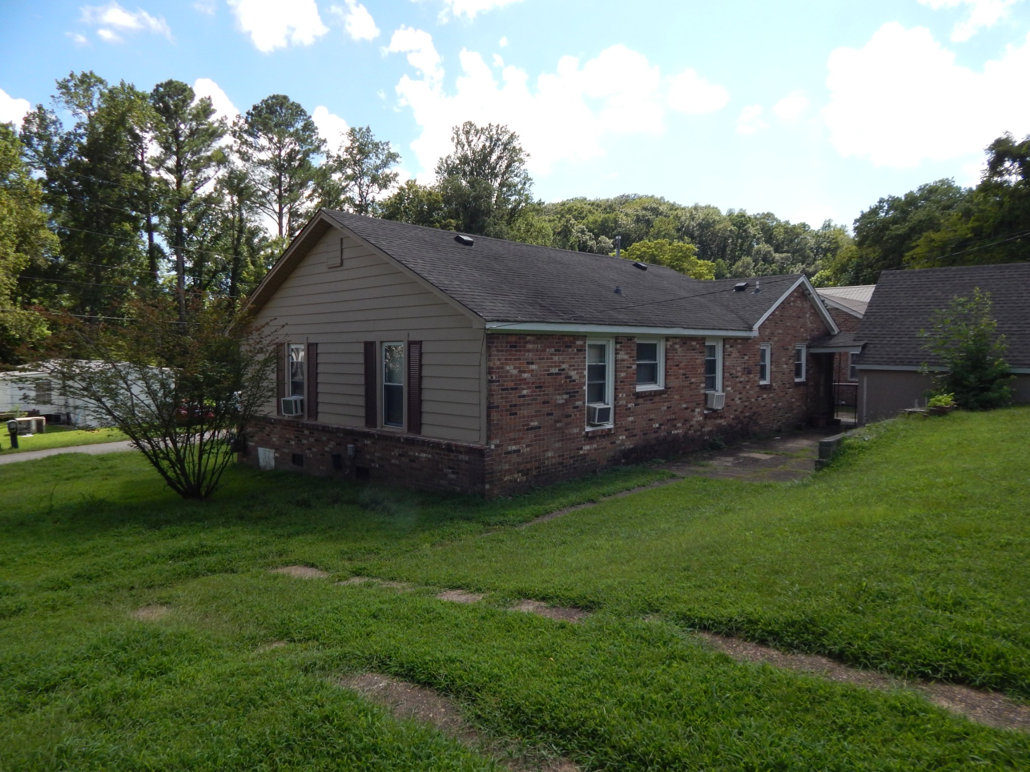 408 Poplar St