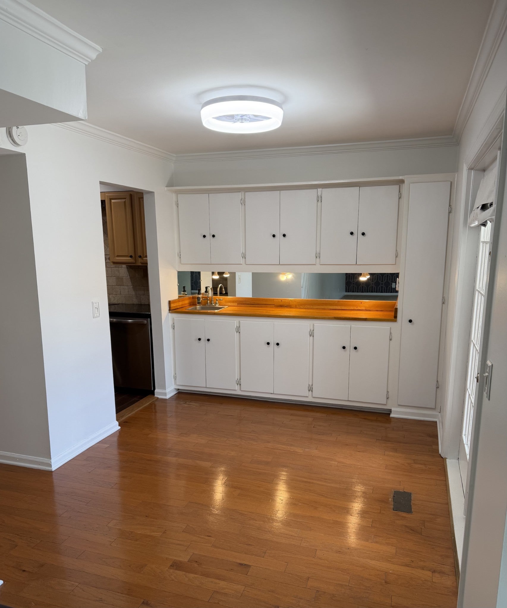 5025 Hillsboro Pike 15p, Nashville TN 37215 1-bed condo, photo 5 of 21