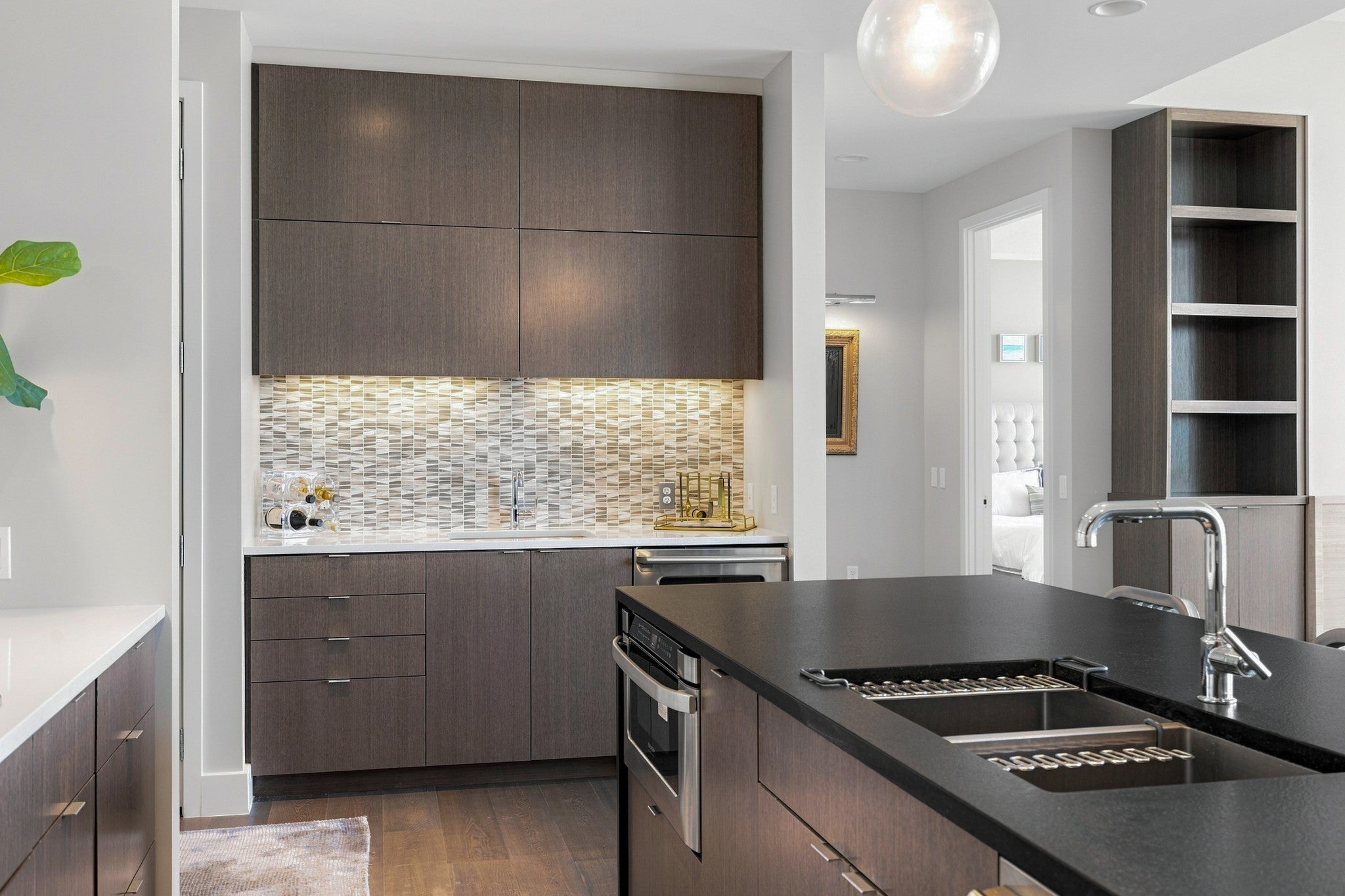 1212 Laurel St PH 2304