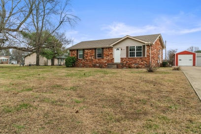 1504 Orleans Ct E Gallatin TN 37066