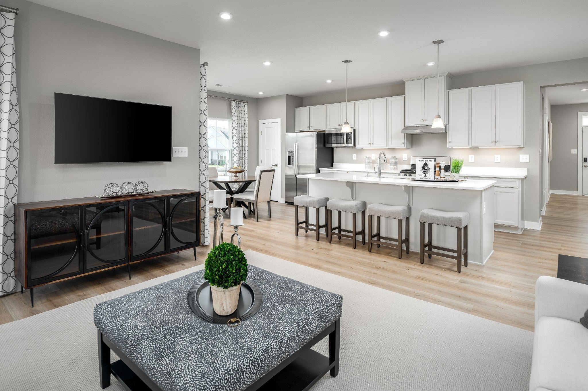 9200 Paddock Park