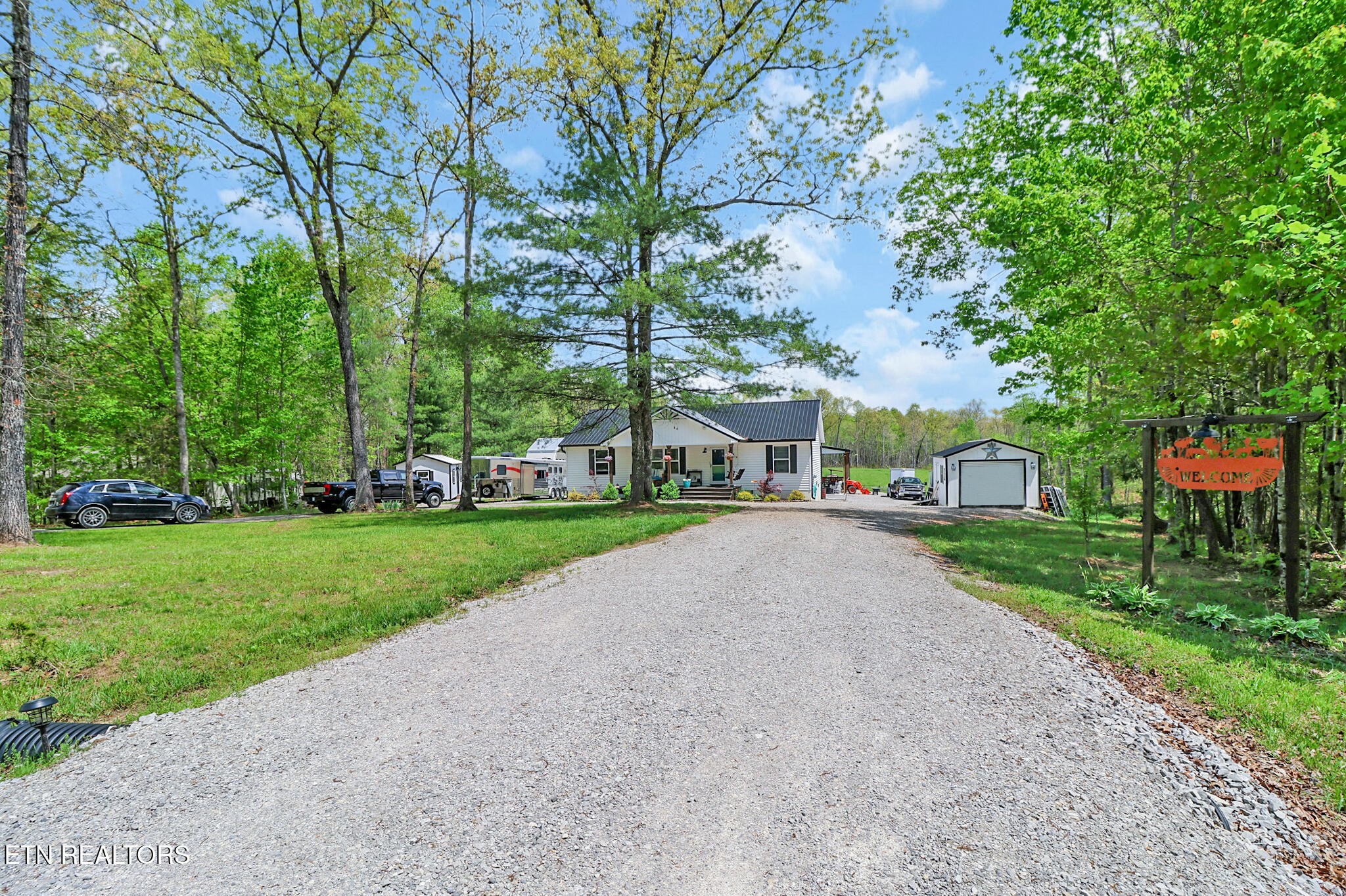 75 Robert Beaty Rd