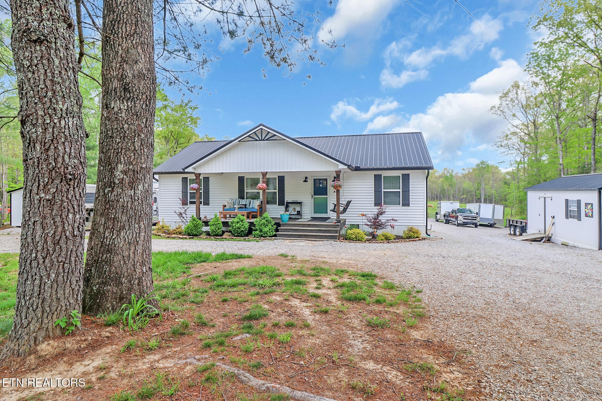 75 Robert Beaty Rd