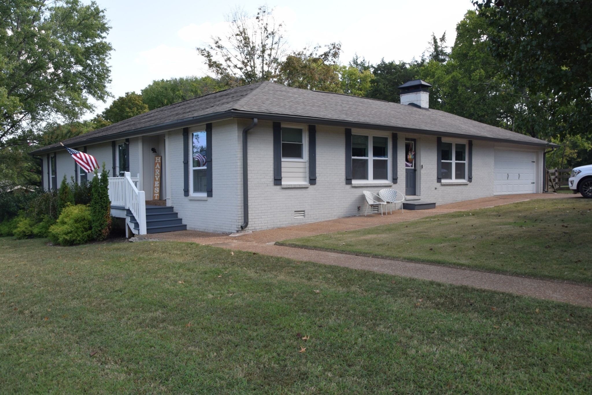 1920 Hampton Dr