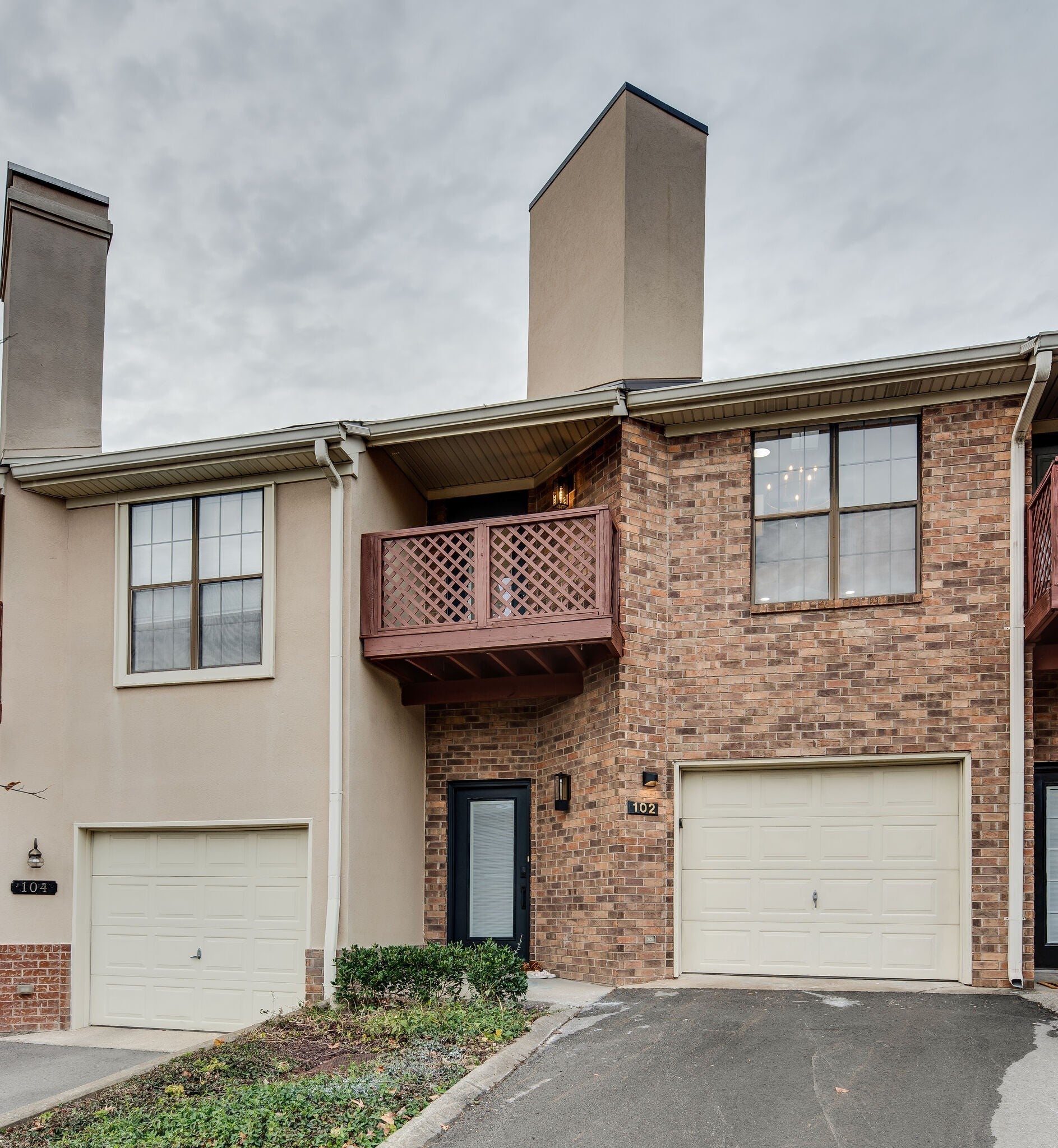 102 Villa View Ct