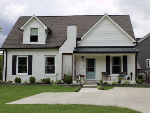 1001 Graybar Ln Nashville TN 37204