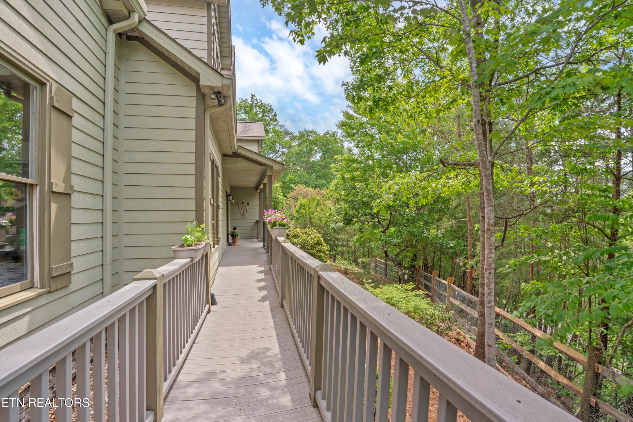 670 Hawk View Drive