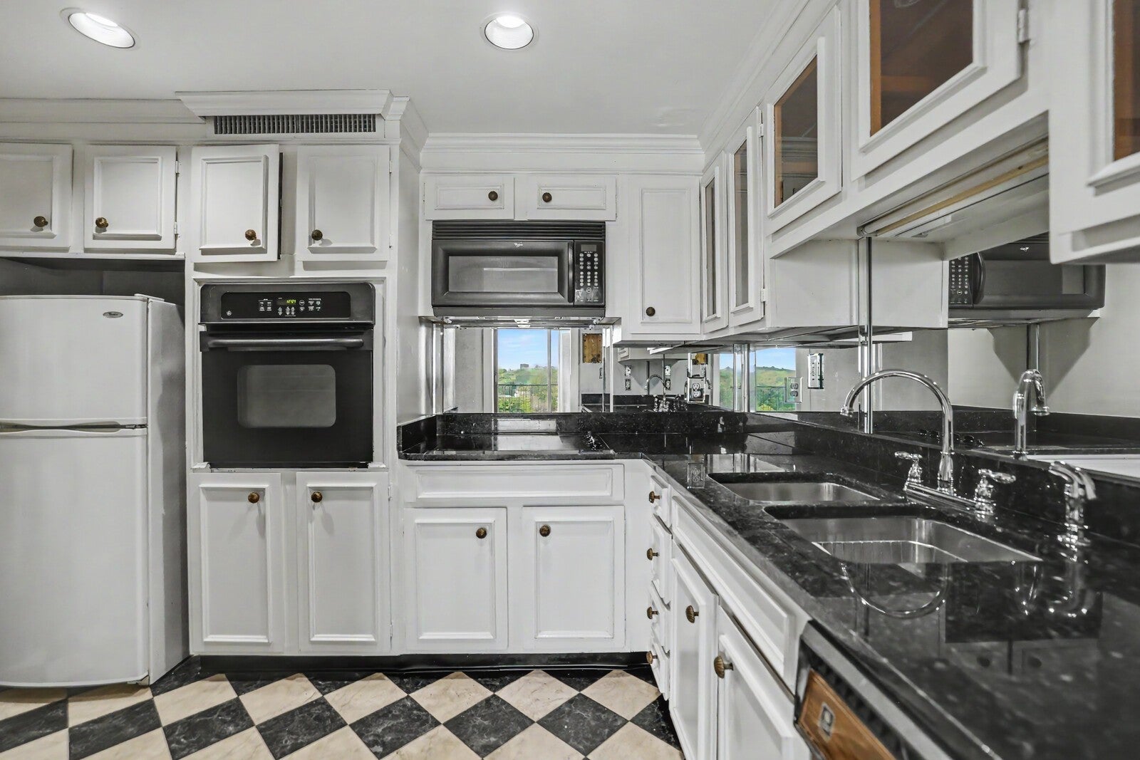 4215 Harding Pike 1011