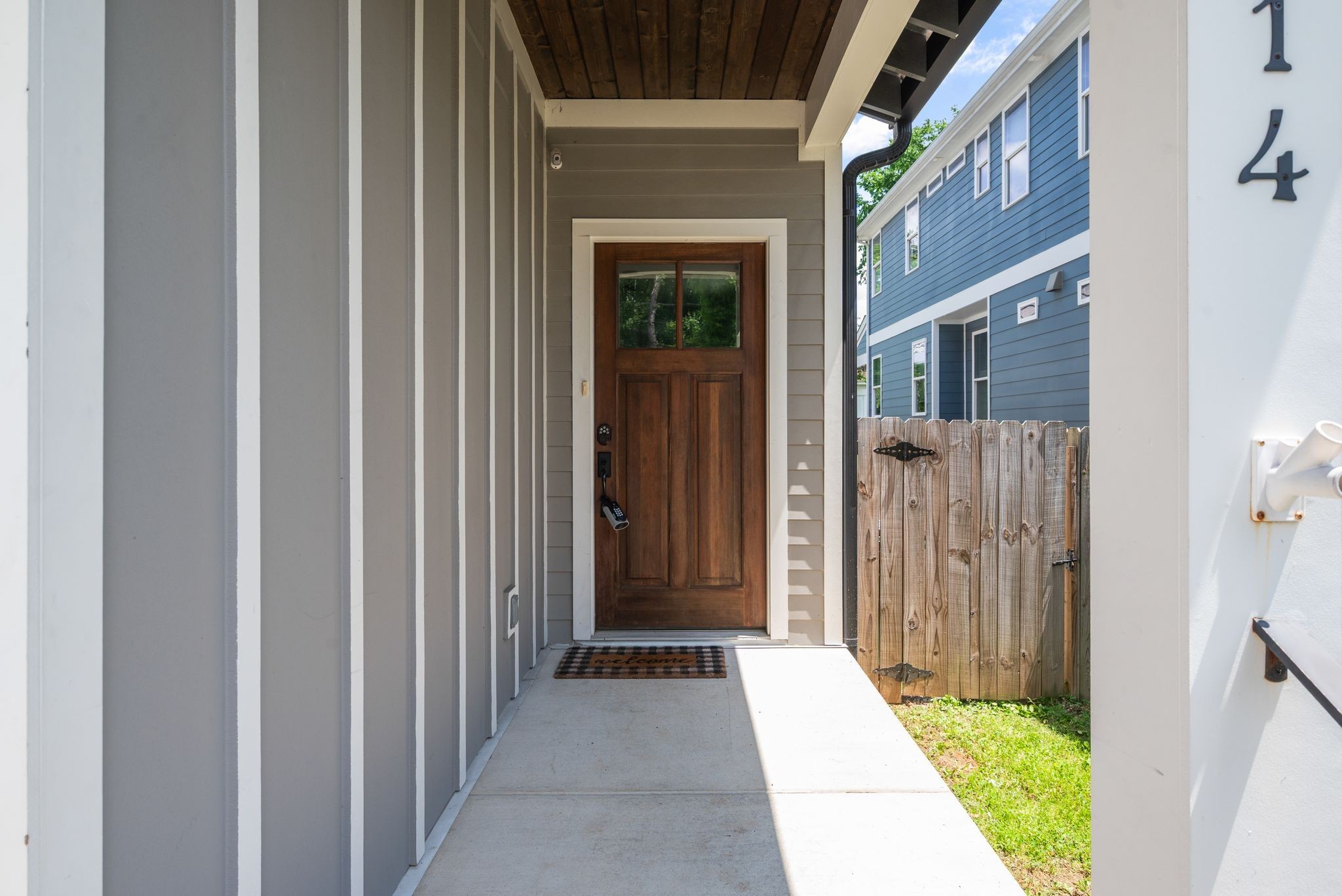 2214 Sadler Ave