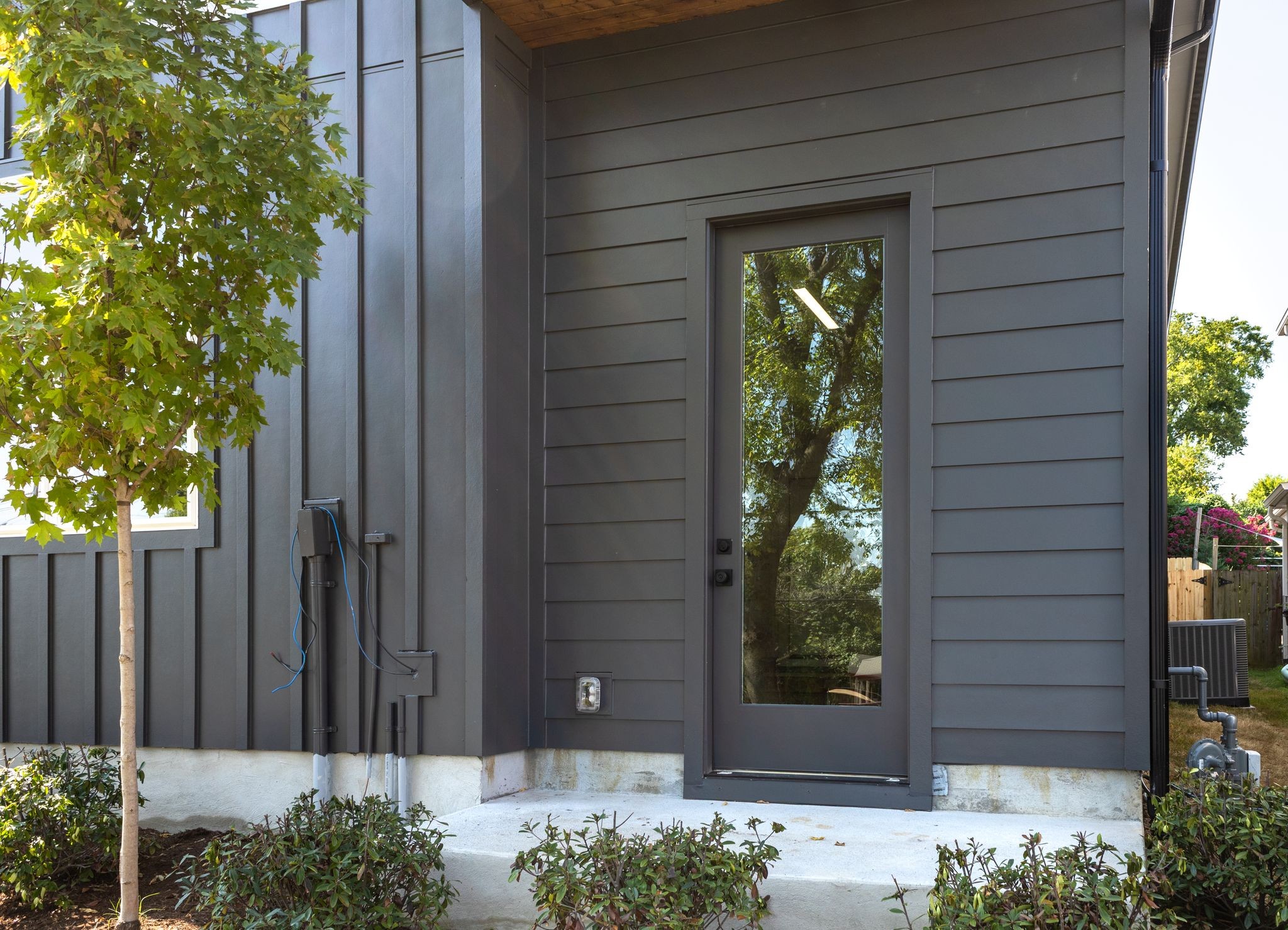 5917E Robertson Ave Right Front