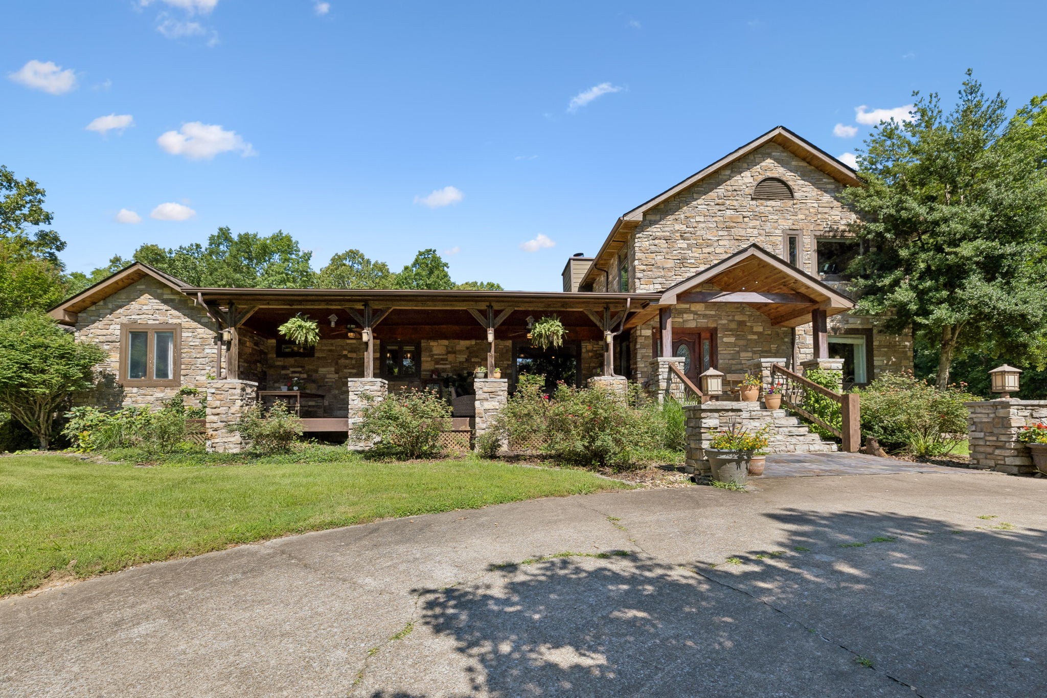 95 Bowman Ct