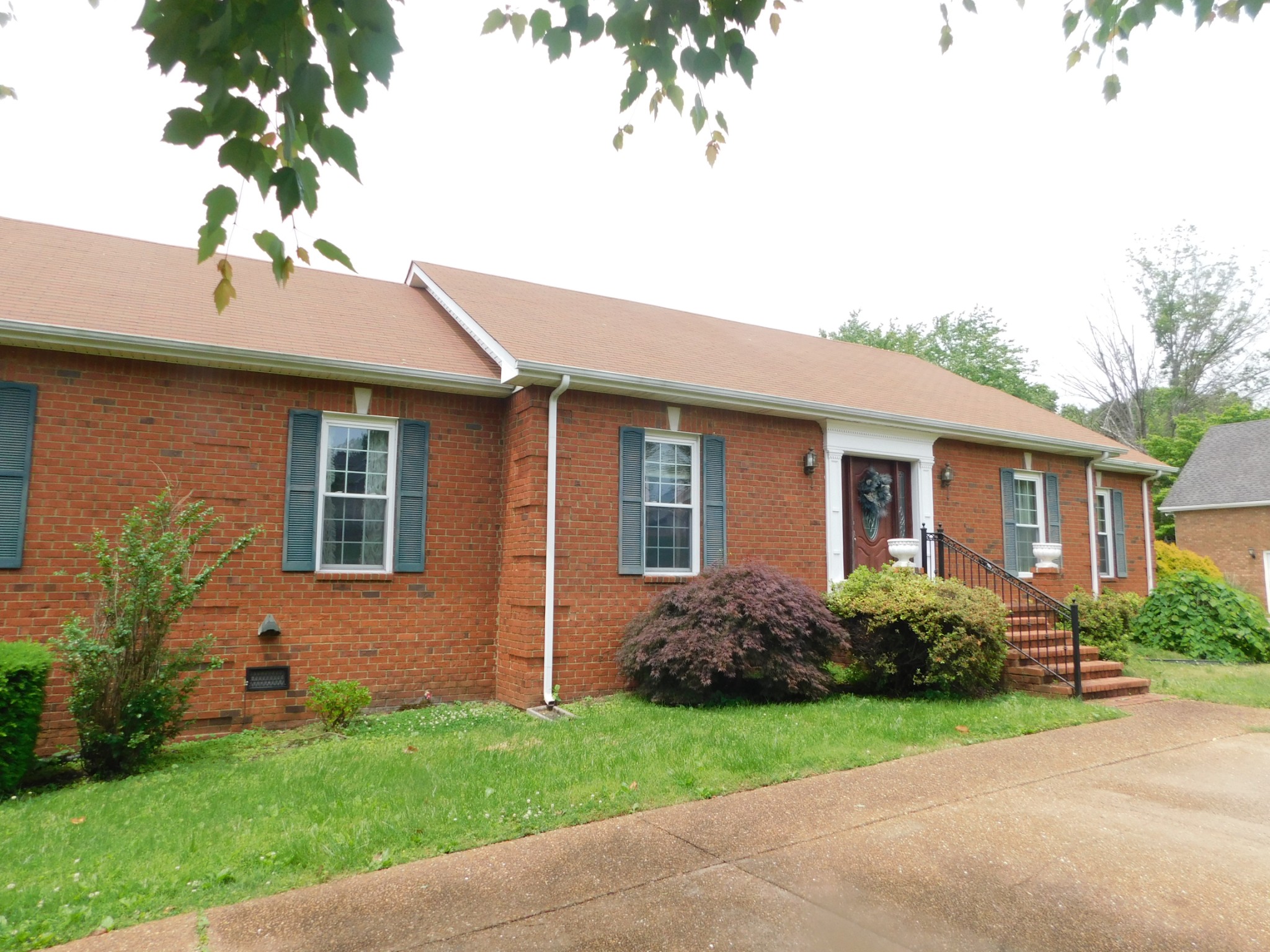 1129 Adam Dr