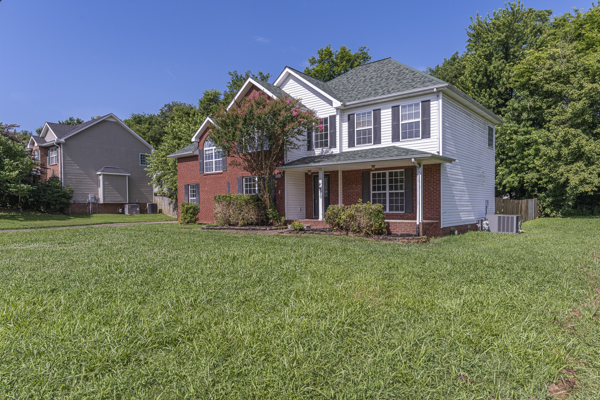 3332 Greenspoint Dr
