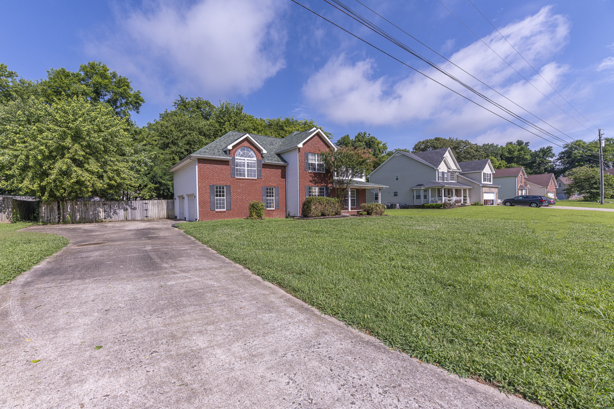 3332 Greenspoint Dr