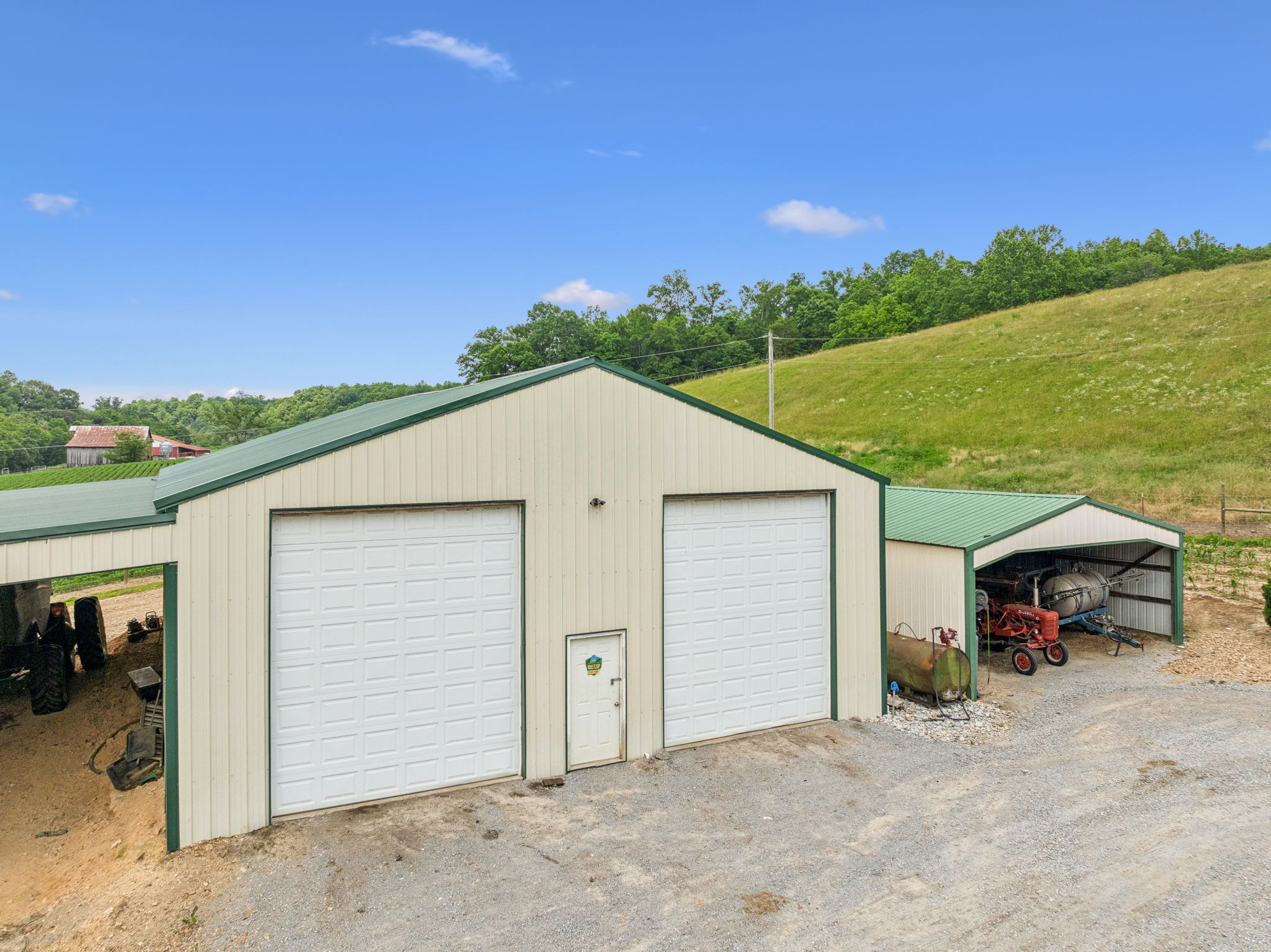 8663 Dog Creek Rd