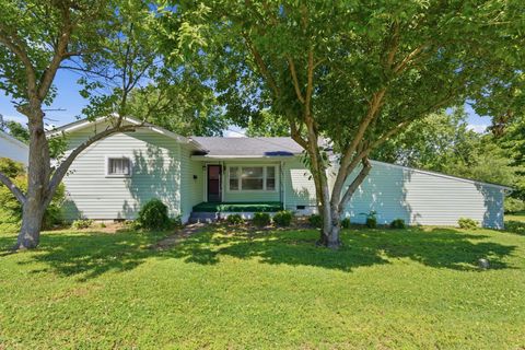Photo of 3007 Dabbs Ave, Old Hickory, TN 37138 (MLS # 3205983)