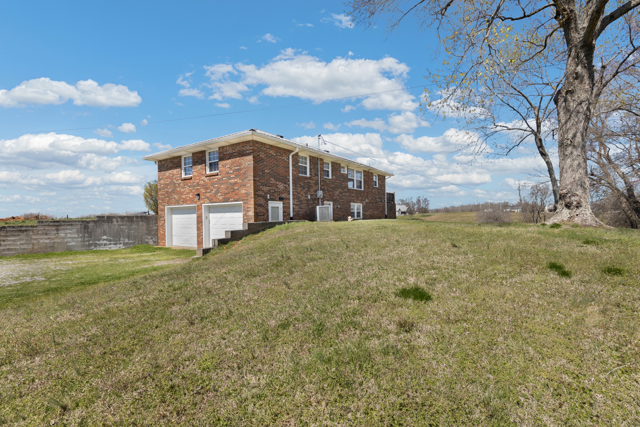 6035 Buzzard Creek Rd