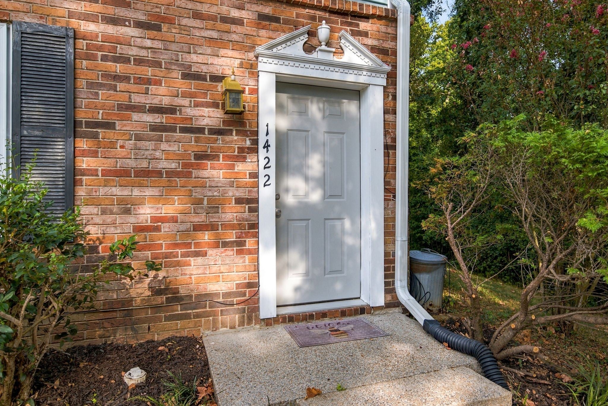 1422 Campbell Cir