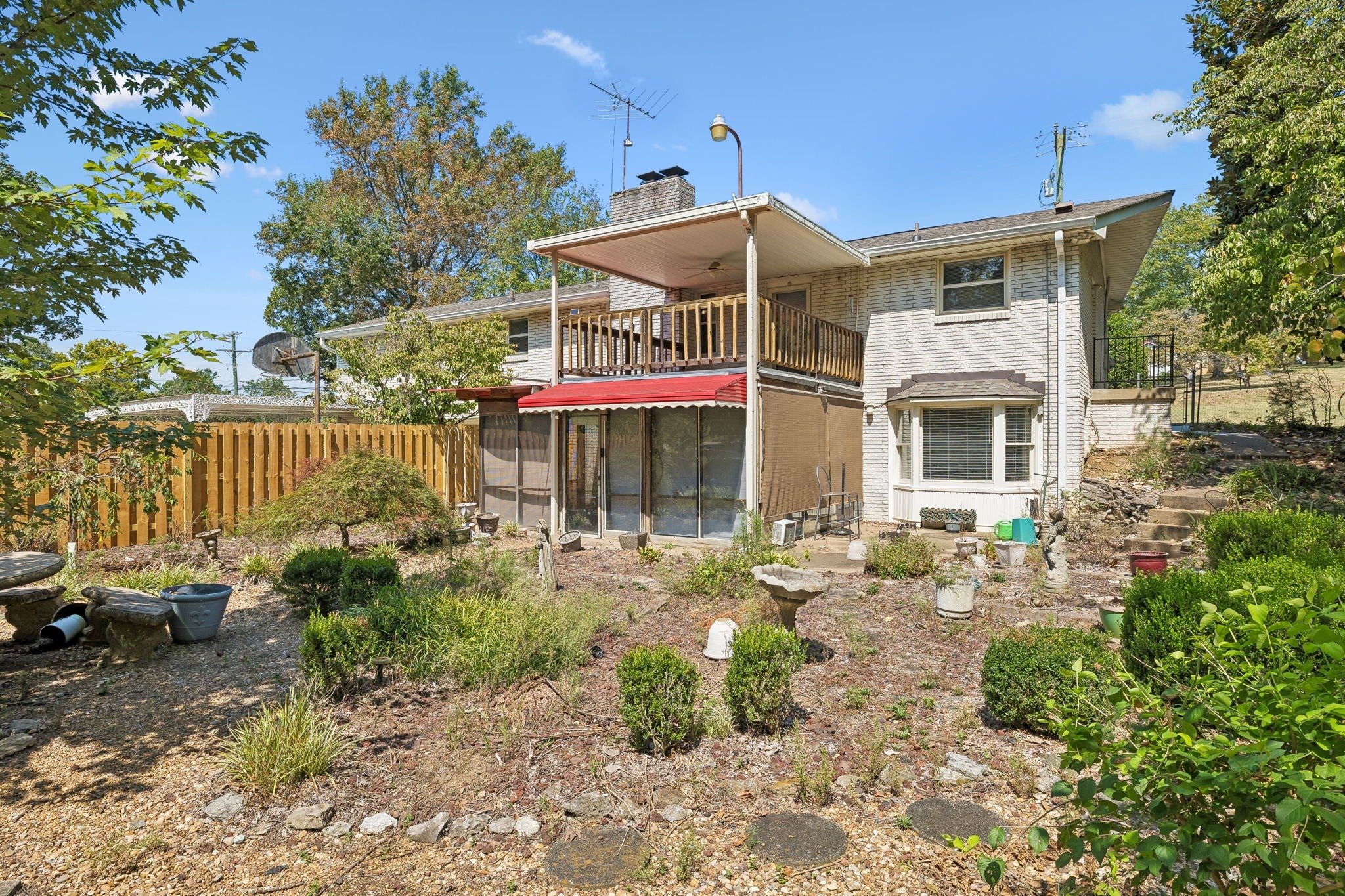 1225 Dalemere Dr