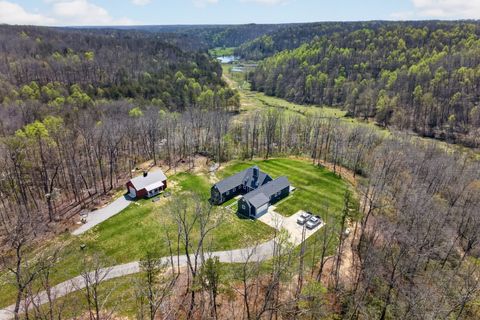 Photo of 1499 Doe and Fawn Ln, Crawford, TN 38554 (MLS # 3175488)