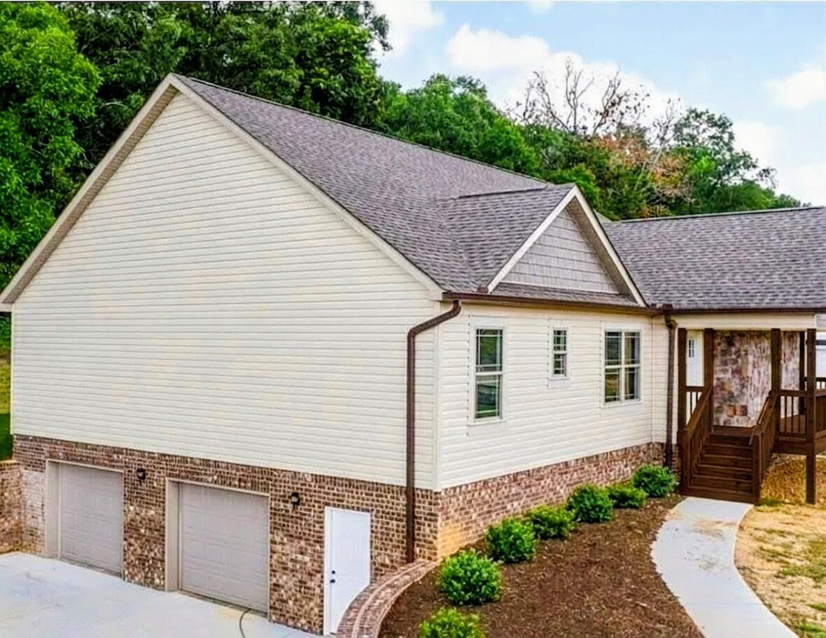 7100 Blue Springs Road SE