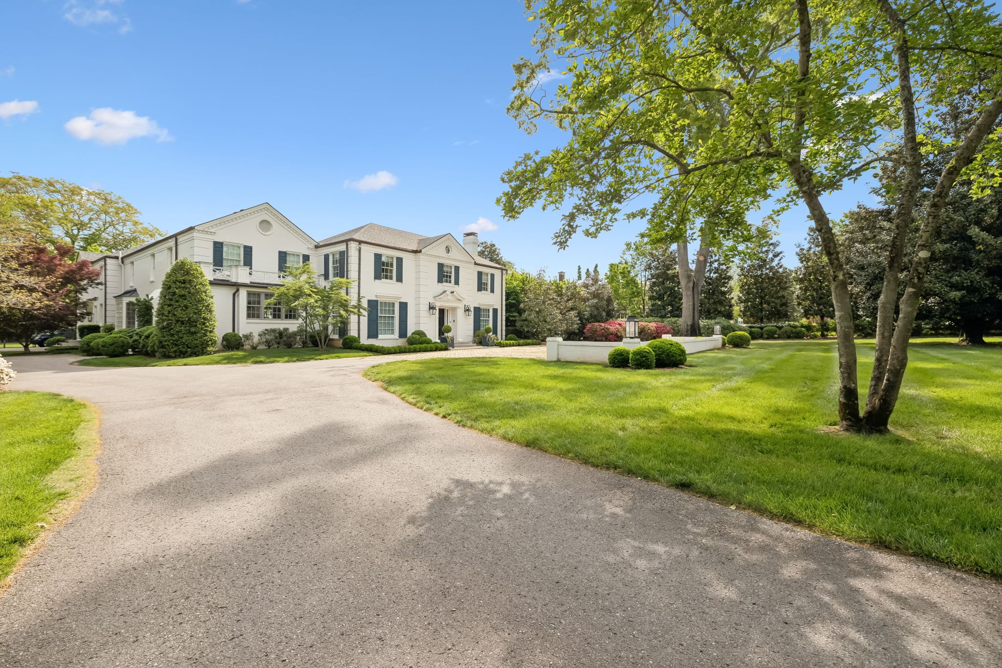 408 W Brookfield Ave