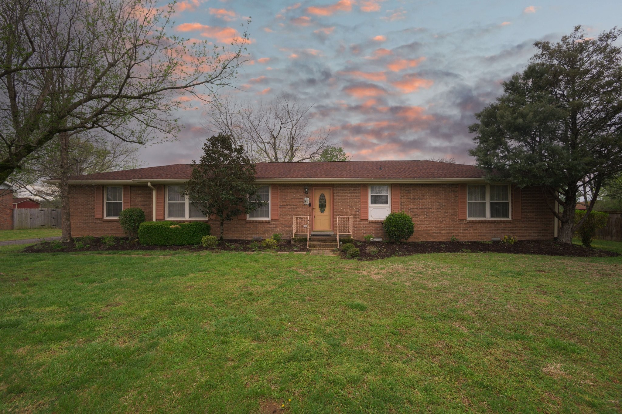 808 Windmere Dr