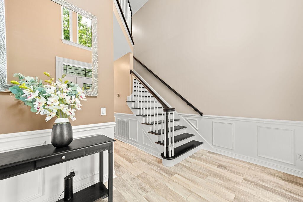 2406 Laurelton Creek Lane