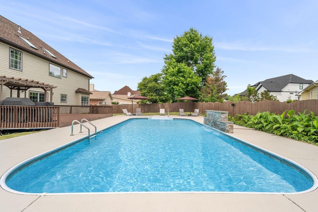 2406 Laurelton Creek Lane