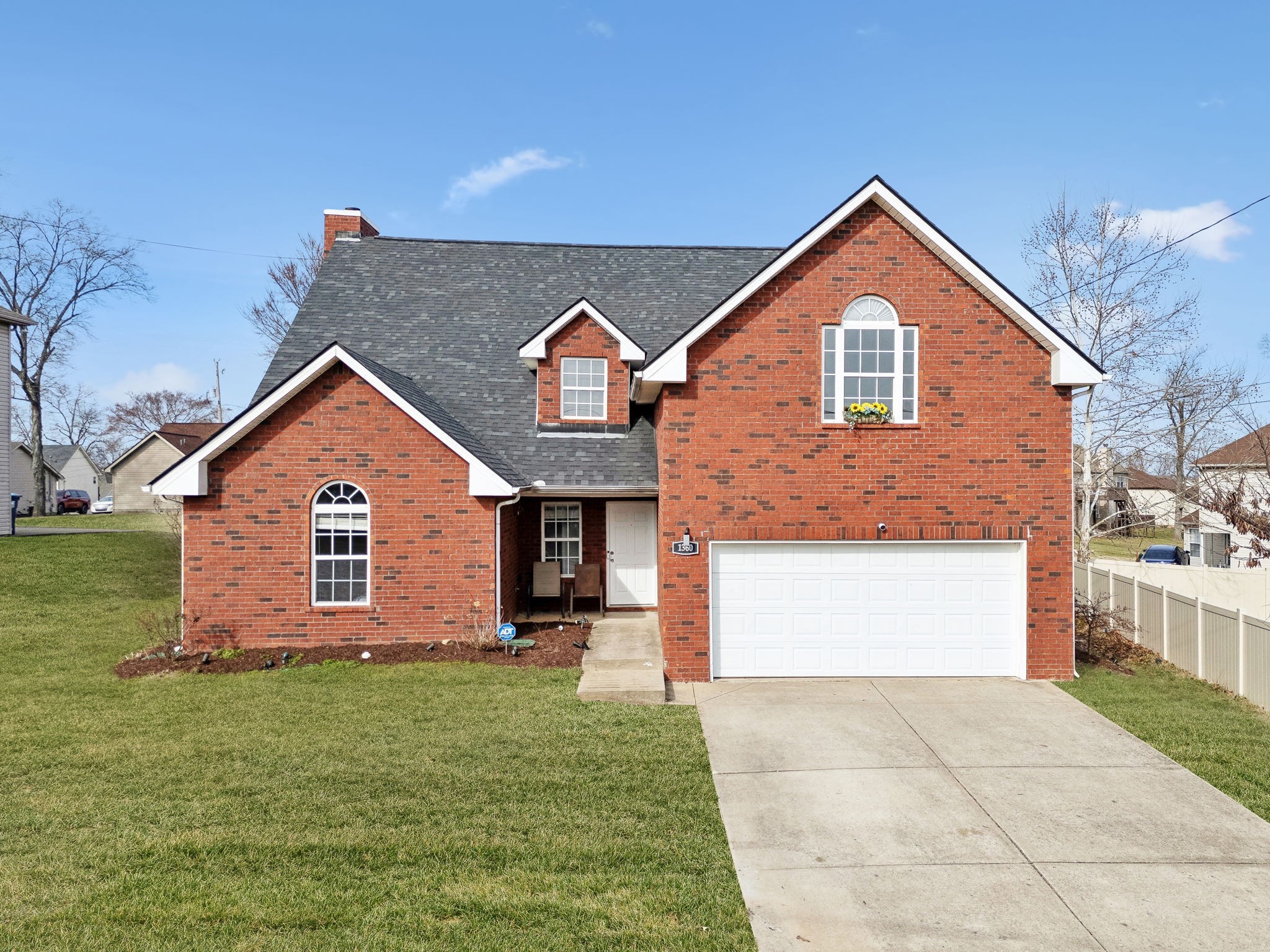 1360 Tonya Dr