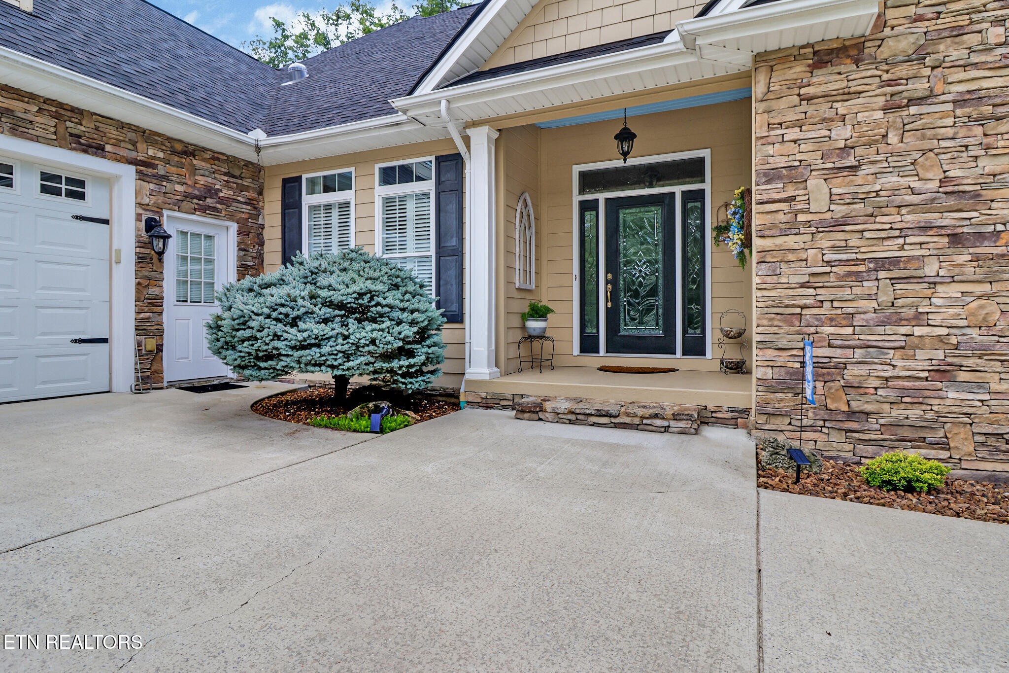 237 Forest Hill Drive