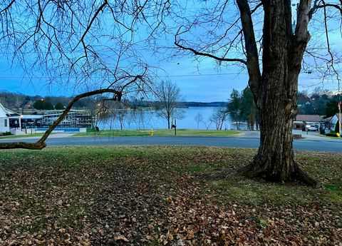 125 Twin Bay Dr Hendersonville TN 37075