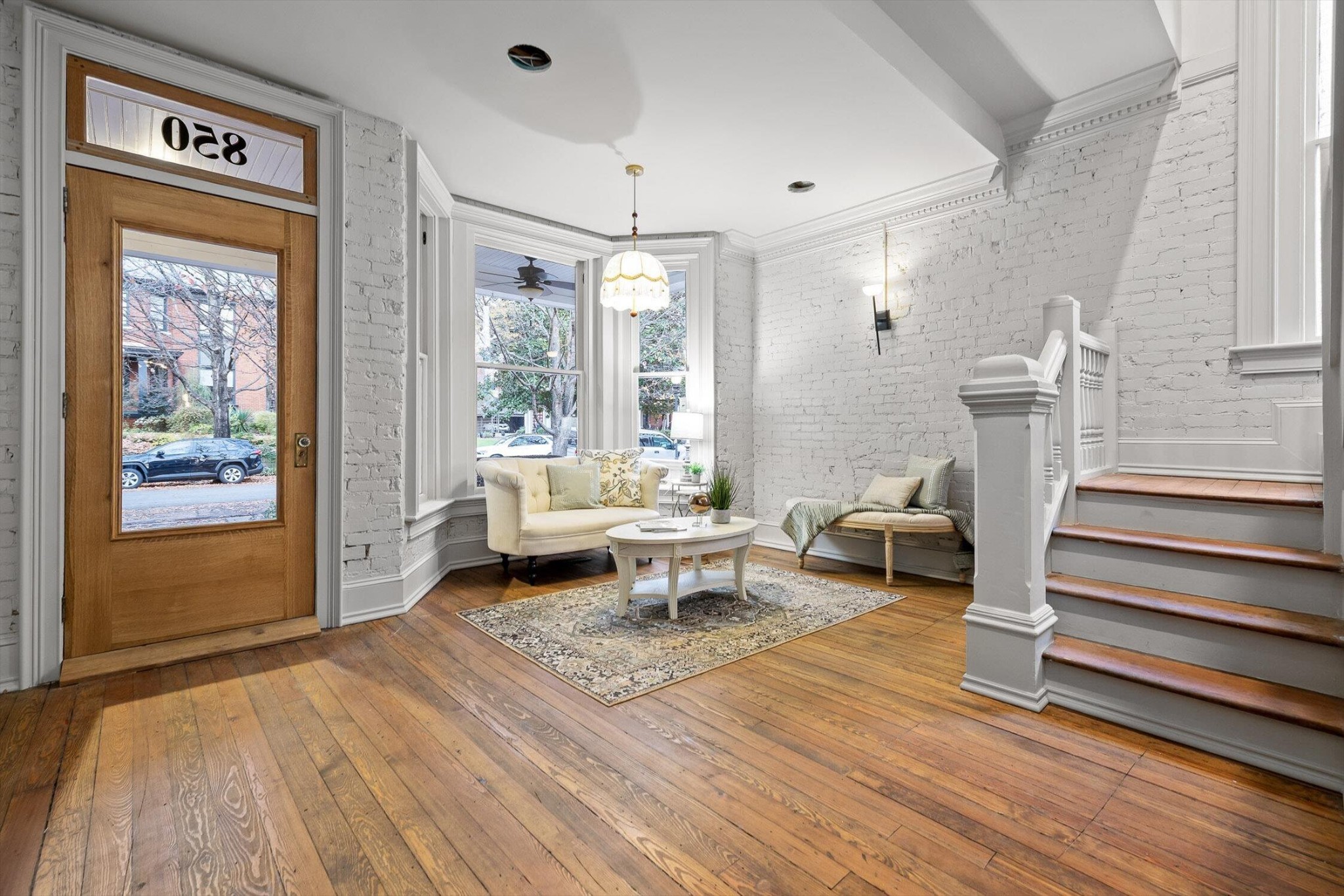 850 Oak Street