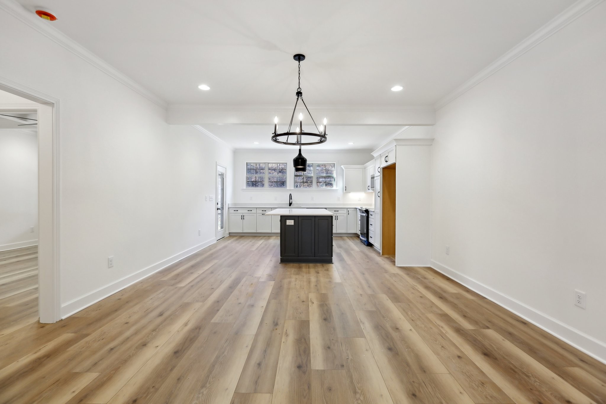 118 Nickolas Cir