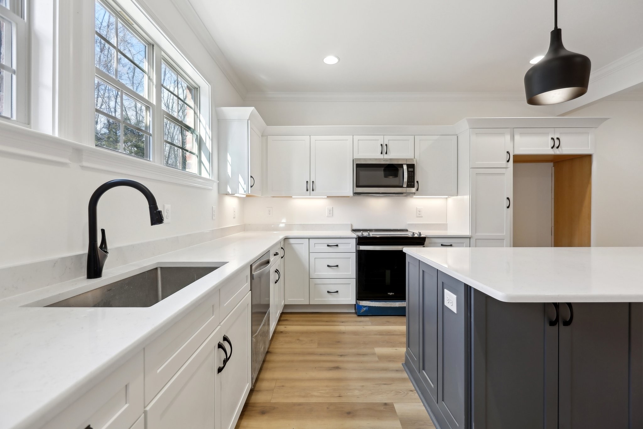 118 Nickolas Cir