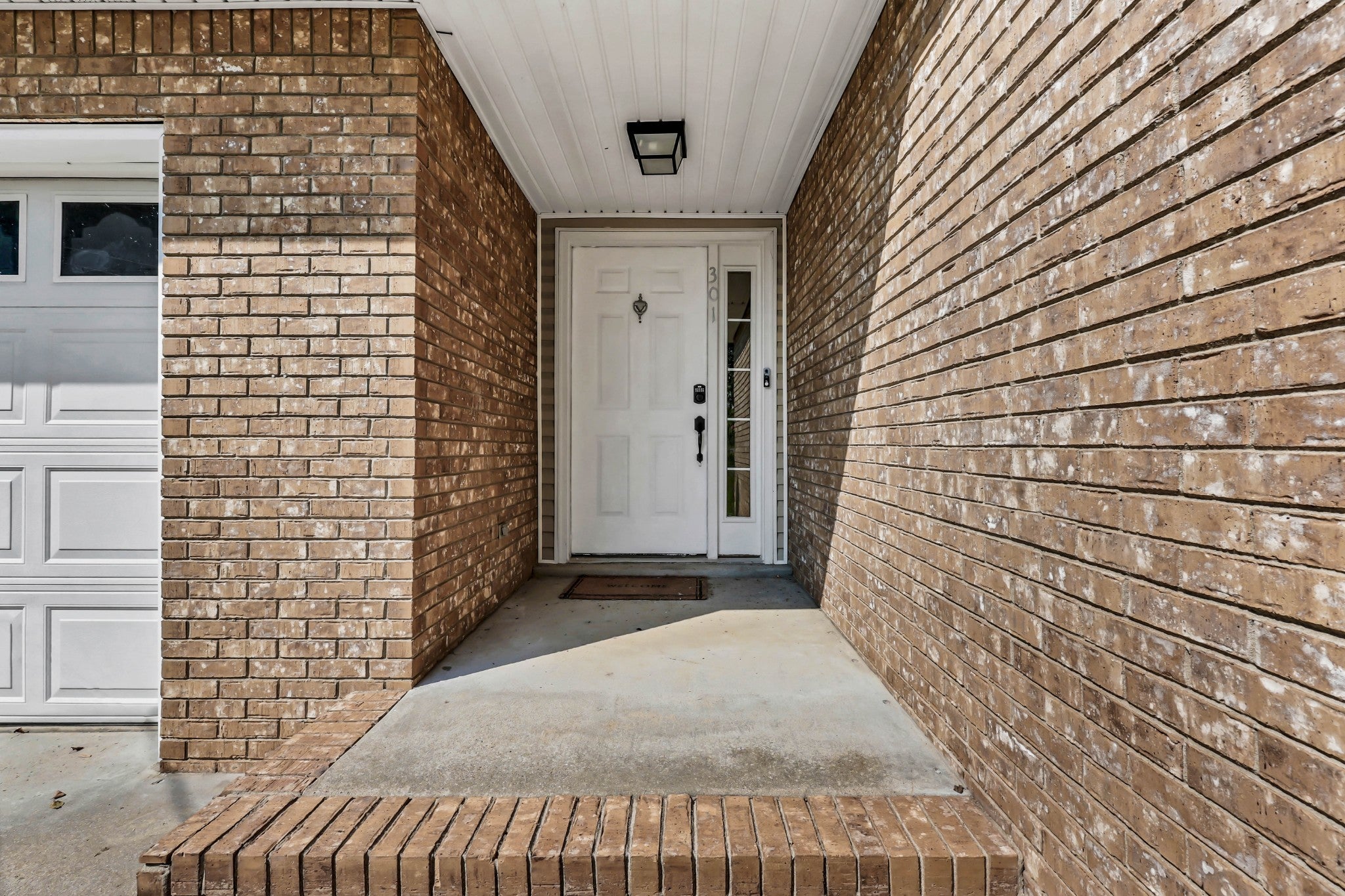 301 Eggars Ct