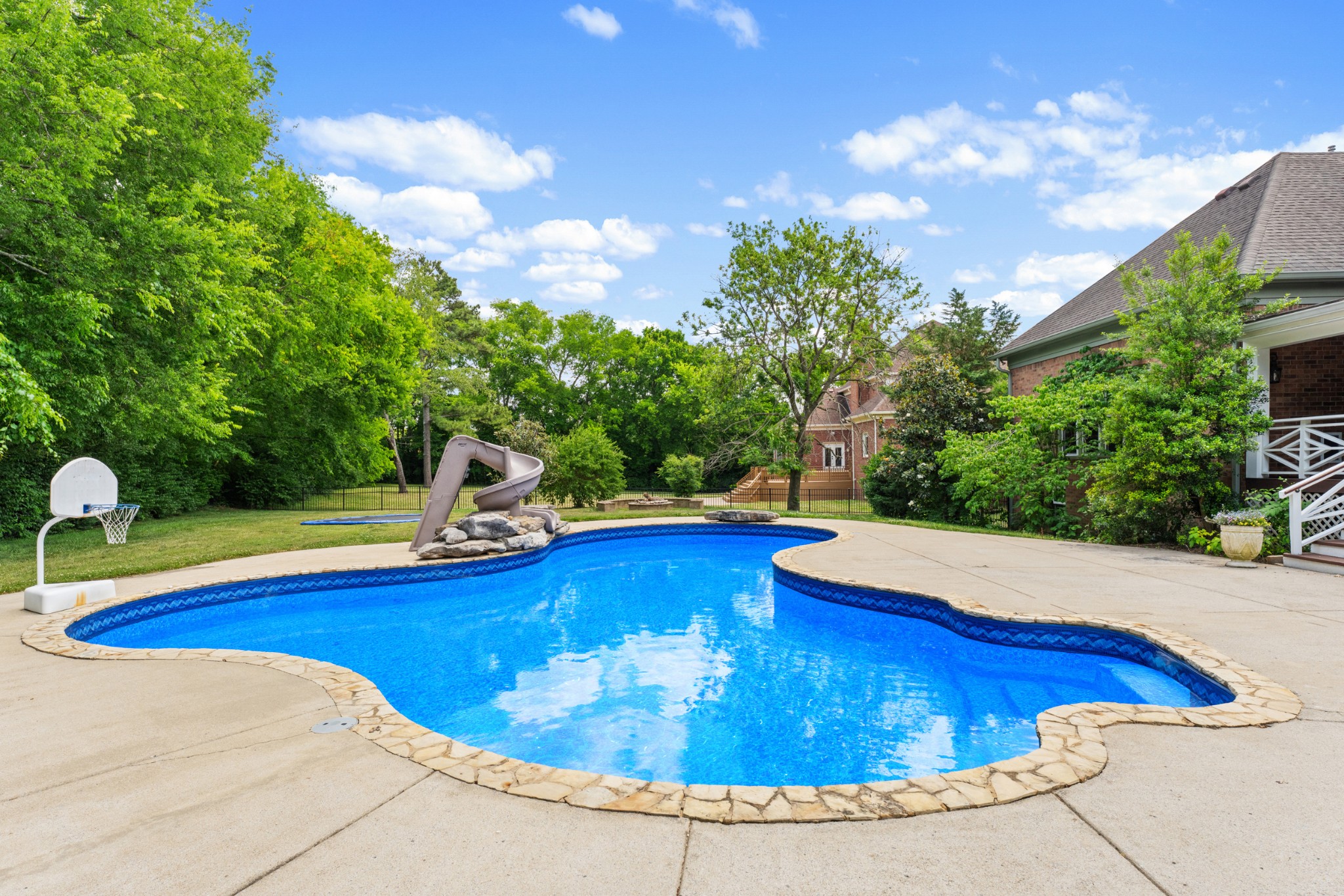 9002 Old Smyrna Rd