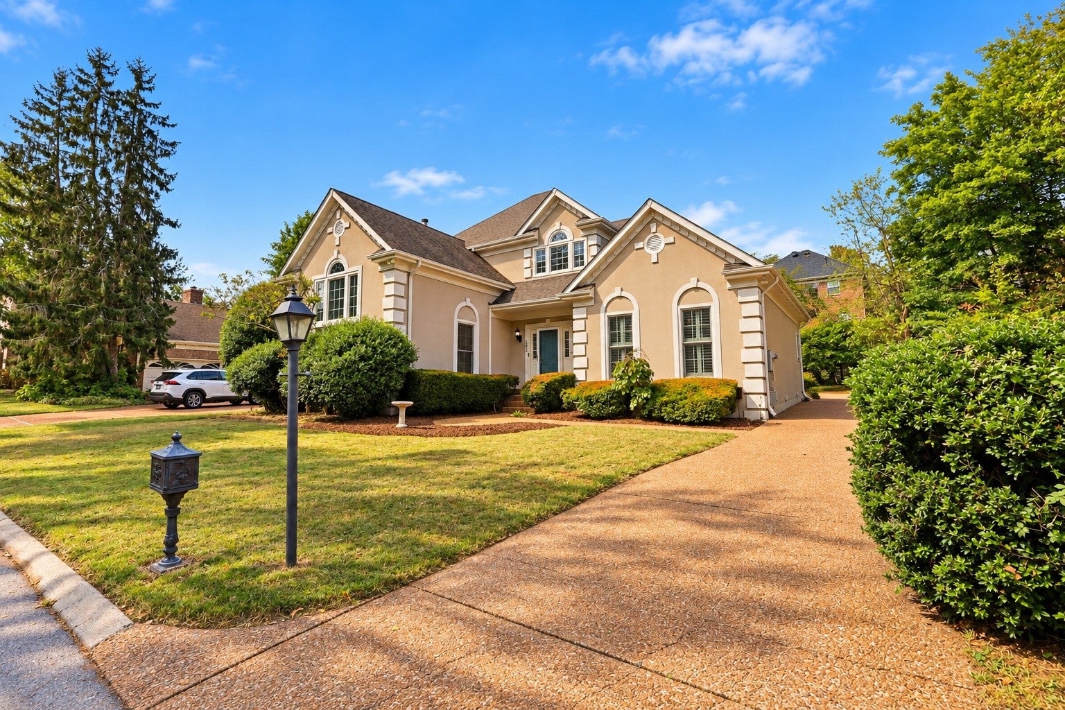 206 Belle Lake Dr