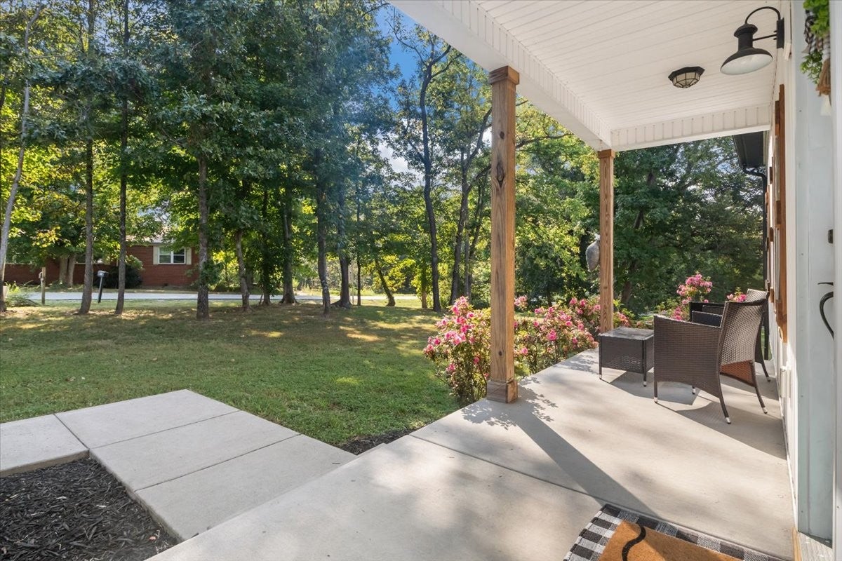 3697 Bowker Rd
