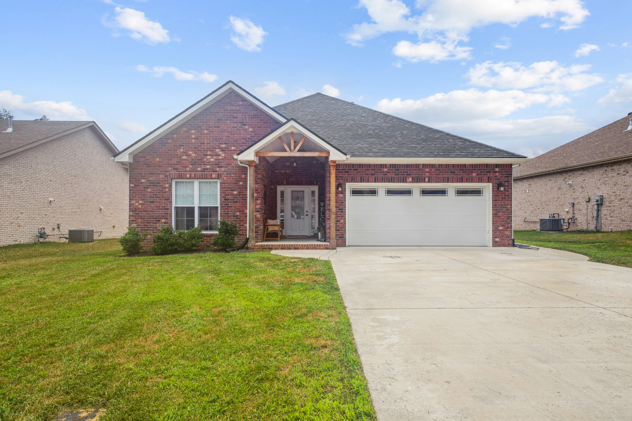 1555 Hereford Blvd