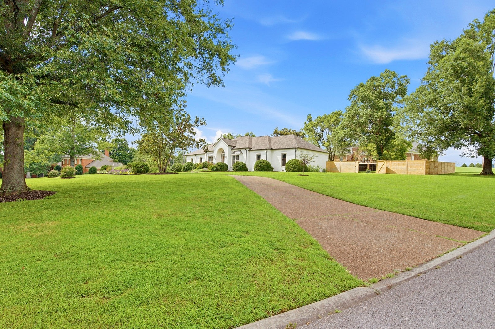 6436 Worchester Dr