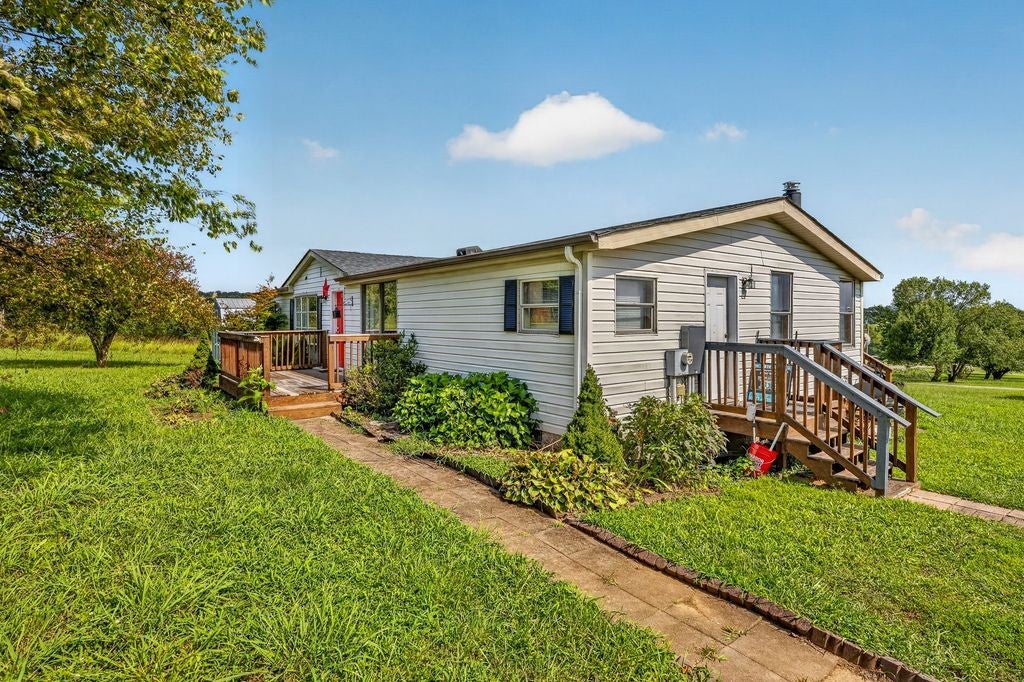 45 Tomlinson Rd - Photo 3