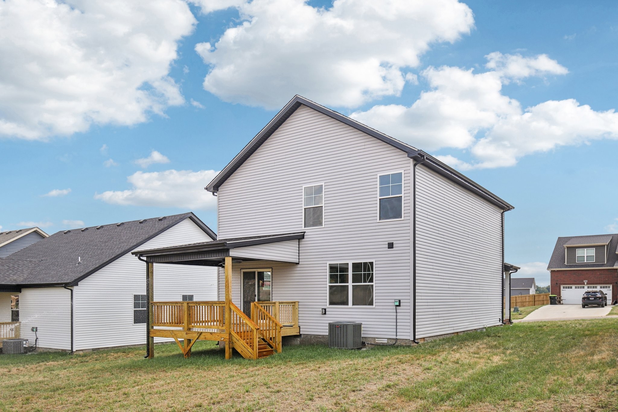 Clarksville, Tennessee 37040, United States, 3 Bedrooms Bedrooms, ,3 BathroomsBathrooms,Residential,Active,196561